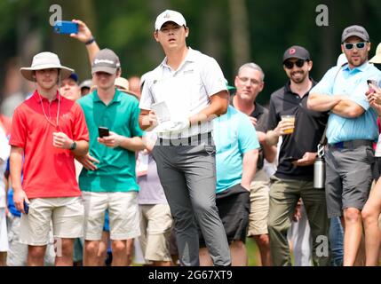 Detroit, Michigan, Stati Uniti. 3 luglio 2021. Si Woo Kim di Seoul, Corea del Sud colpisce dal rough sul 13 ° buco al Rocket Mortgage Classic. Credit: David Donoher/ZUMA Wire/Alamy Live News Foto Stock