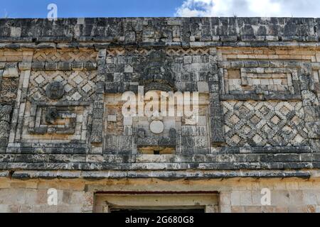 Quadrangolare delle monache nello Yucatan a Uxmal, Messico. Foto Stock