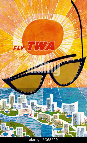 Fly TWA, Florida, Vintage Travel Poster, TWA – Trans World Airlines. Occhiali da sole. Poster ad alta risoluzione. David Klein c 1960. Foto Stock