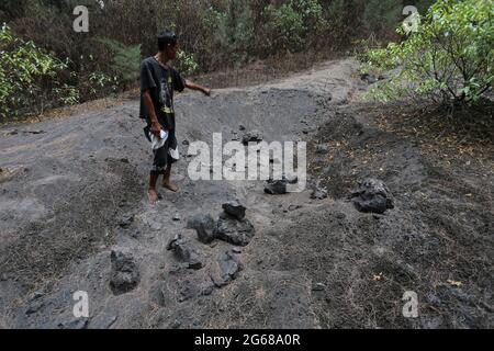 Eruzione dello stretto di Anakkraktau Sunda Indonesia Foto Stock