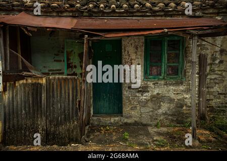 Tradizionale casa di villaggio a un piano, Kam Tin, New Territories, Hong Kong Foto Stock