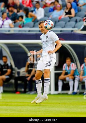 Chicago, USA, 03 luglio 2021. Major League Soccer (MLS) Chicago Fire FC Boris Sekulic (2) testa la palla contro Atlanta United FC al Soldier Field di Chicago, Illinois, USA. Chicago ha vinto 3-0. Credit: Tony Gadomski / All Sport Imaging / Alamy Live News Foto Stock