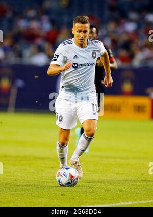 Chicago, USA, 03 luglio 2021. Major League Soccer (MLS) Chicago Fire FC Przemyslaw Frankowski (11) gestisce la palla contro Atlanta United FC al Soldier Field di Chicago, Illinois, USA. Chicago ha vinto 3-0. Credit: Tony Gadomski / All Sport Imaging / Alamy Live News Foto Stock