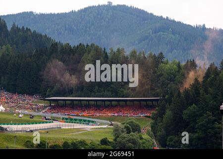 Spielberg, Austria. 04 luglio 2021. Tifosi durante la Formula 1 Grosser Preis von Osterreich 2021, 2021 Gran Premio d'Austria, 9° appuntamento del Campionato del mondo di Formula uno FIA 2021 dal 2 al 4 luglio 2021 sul Red Bull Ring, a Spielberg, Austria - Foto Joao Filipe/DPPI Credit: Independent Photo Agency/Alamy Live News Foto Stock