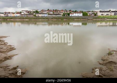 Pillola, Somerset del Nord, visto attraverso il fiume Avon da Shirehampton, Bristol. Foto Stock