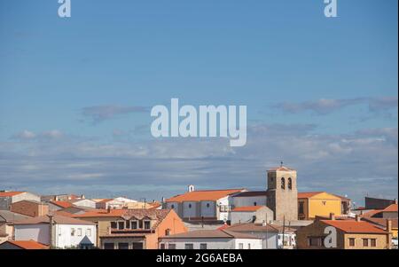 Città di Carcaboso panoramica, una delle fermate sulla Via d'Argento, Caceres, Estremadura, Spagna Foto Stock