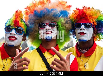 Fresh The Clownsss US internet hip hop dance sensazioni al giorno di apertura del Festival Fringe di Edimburgo 2018 Scozia, Regno Unito Foto Stock