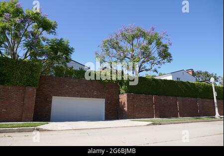 Los Angeles, California, USA 4 luglio 2021 UNA visione generale dell'atmosfera di Singer Nelson Eddy, cantante/attrice Jeanette MacDonald e l'ex casa/casa di attore gene Raymond al 401 giugno Street il 4 luglio 2021 a Los Angeles, California, USA. Foto di Barry King/Alamy Stock foto Foto Stock