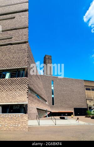 Esterno del Tate Modern Blavatnik Building, Bankside, Londra, Regno Unito Foto Stock