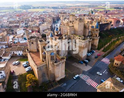 Veduta aerea di Olite con il Palazzo dei Re di Navarra, Spagna Foto Stock