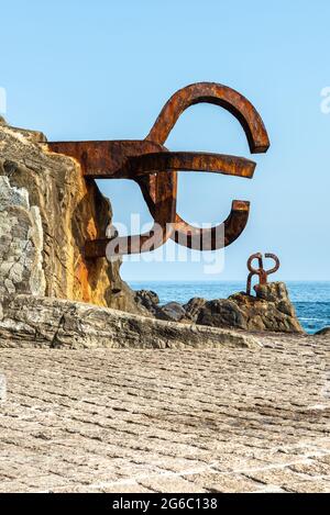 Scultura 'il pettine del vento' a Donostia-San Sebastian, Spagna Foto Stock