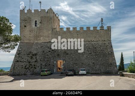 Il castello di Monforte è un monumento nazionale e simbolo della città di Campobasso. Campobasso, Molise, Italia, Europa Foto Stock