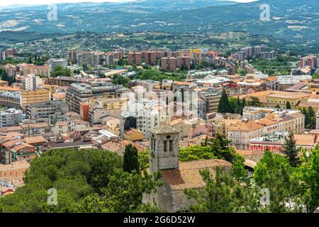 Veduta dall'alto della città di Campobasso, capoluogo di provincia del Molise. Campobasso, Molise, Italia, Europa Foto Stock