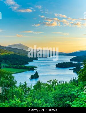 Queen's View sopra Loch Tummel nella contea di Perth & Kinross, Scozia, Regno Unito Foto Stock