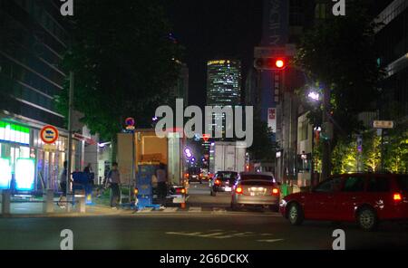 Nagoya, Giappone - 2021 Night Street Foto Stock