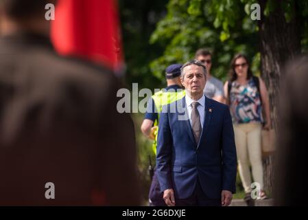 RIGA, LETTONIA. 5 luglio 2021. Ignazio Cassis (nella foto), Ministro degli Affari Esteri della Confederazione Svizzera e Edgars Rinkevics, Ministro degli Esteri lettone, durante la cerimonia di posa dei fiori. Foto Stock