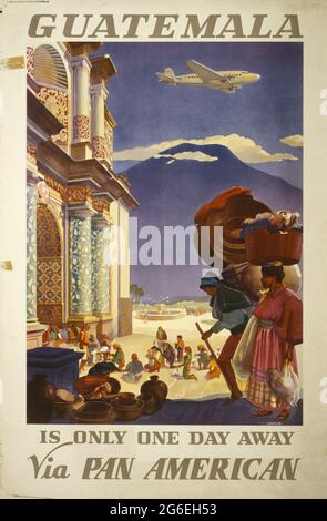 Un poster di viaggio d'epoca per visitare il Guatemala con Pan-American Foto Stock