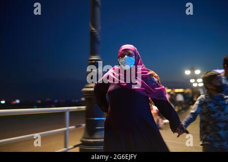Brooklyn, New York, Stati Uniti. 4 luglio 2021. Coney Island alla notte il 4 luglio 2021.Brooklyn, New York 20210704 NEW Credit: Edna Leshowitz/ZUMA Wire/Alamy Live News Foto Stock