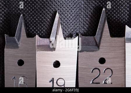 Un set di punte per penna in metallo per legno e metallo. Attrezzatura Foto Stock