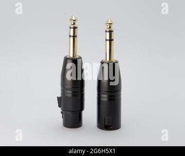 Jack convertitore XLR su sfondo bianco isolato da 6,5 mm Foto Stock