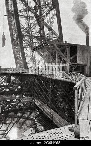 Costruzione della Torre Eiffel nel 1888. Francia, Europa. Antica illustrazione del XIX secolo incisa da la Nature 1888 Foto Stock