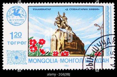 MOSCA, RUSSIA - 21 MARZO 2020: Francobollo stampato in Mongolia spettacoli , varie serie di luoghi turistici mongoli, circa 1983 Foto Stock