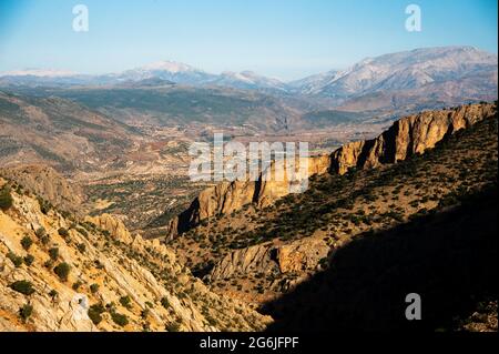 Vista sulla natura Adiyaman dal monte Nemrut Foto Stock