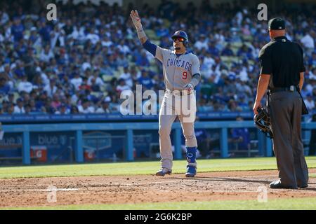 L'infedeler di Chicago Cubs Javier Baez (9) ha colpito una corsa domestica durante una partita di stagione regolare di MLB contro i Dodgers di Los Angeles, domenica 27 giugno 2021, a lo Foto Stock