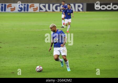 Belo Horizonte, Brasile. 06 luglio 2021. Marcinho durante Cruzeiro x Coritiba, una partita valida per il Campeonato Brasileiro, serie B, tenuto a Estádio do Mineirão, a Belo Horizonte, MG. Credit: Doug Patrício/FotoArena/Alamy Live News Foto Stock