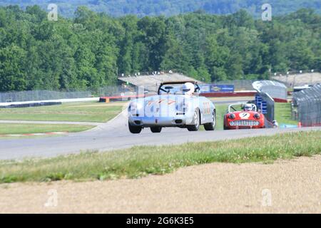2021 Vintage Grand Prix SVRA al circuito Mid-Ohio Raceway. Ruotate due volte Foto Stock