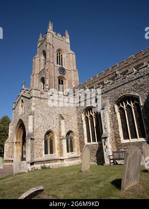 La chiesa e cimitero di Santa Maria la Vergine, Stoke da Nayland Suffolk Inghilterra Foto Stock