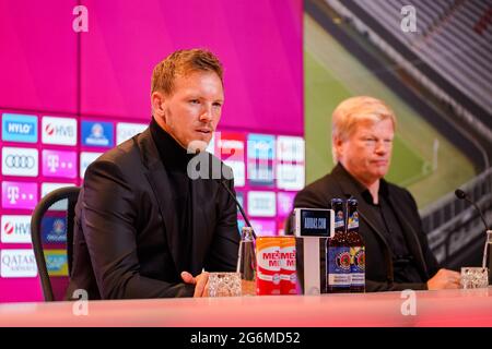 Monaco Germania 7 luglio 2021, calcio: FC Bayern Monaco presenta il team manager Julian Nagelsmann; da sinistra: Julian Nagelsmann, CEO Bayern München AG Oliver Kahn FC Bayern München via Mirafoto Foto Stock