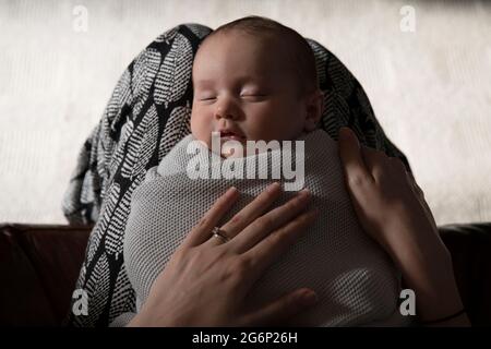 Un ritratto di una giovane baby Foto Stock