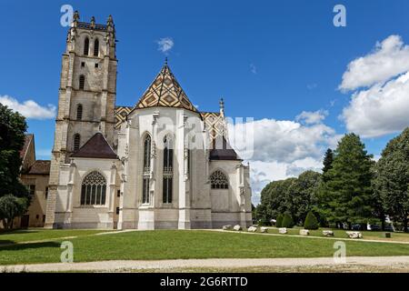 BOURG-EN-BRESSE, FRANCIA, 29 giugno 2021 : Vista esterna del Monastero reale di Brou Foto Stock