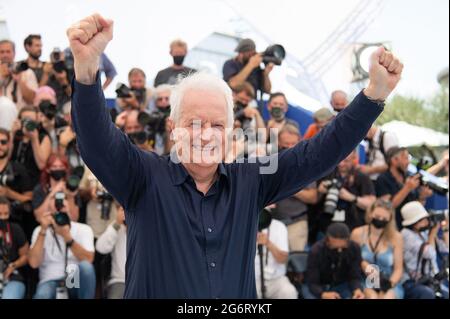 Andre Dussollier al Tout S'est Bien Passe (tutto è andato bene) Photocall come parte del 74a Festival Internazionale del Cinema di Cannes, Francia, il 08 luglio 2021. Foto di Aurore Marechal/ABACAPRESS.COM Foto Stock