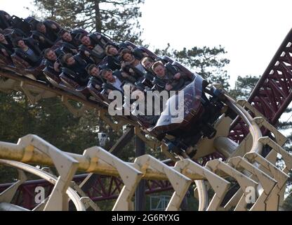 Le montagne russe Corkscrew a Alton Towers. Il Corkscrew chiuderà il 9 novembre 2008 dopo 28 anni di servizio in cui ha portato il tempo Foto Stock