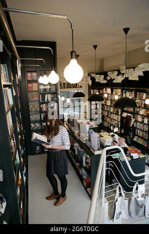 Lutyens e Rubenstein Bookshop nella Notting Hill di Londra. Foto Stock