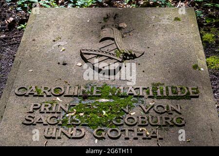 Cimitero della Casa di Sassonia-Coburg e Gotha vicino Coburg, Germania. Tomba della principessa Caroline Mathilde († 1983) Foto Stock