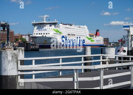 Kieler Hafen, die Schwedenfähre der Stena Line Kommt täglich aus Göteborg und legt am Schwedenkai an Foto Stock