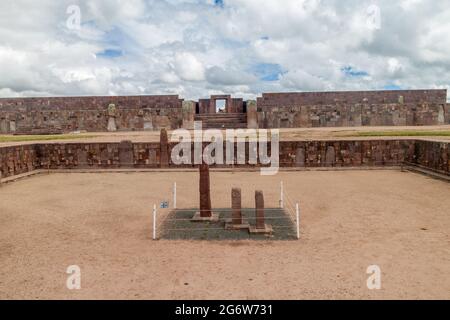 Rovine di Tiwanaku, Bolivia. Tiwanaku è un'antica città nei pressi del lago Titicaca. Foto Stock