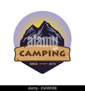 Logo per Mountain Adventure , Camping, Climbing Expedition. Logo ed etichette vettoriali vintage, illustrazione del modello di icone Illustrazione Vettoriale