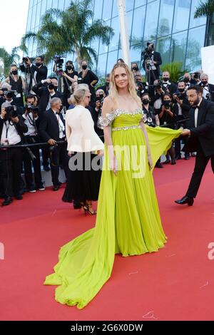 8 luglio 2021, CANNES, Francia: CANNES, FRANCIA - 08 LUGLIO: Chiara Ferragni partecipa alla proiezione 'Stillwater' durante il 74a edizione del Festival del Cinema di Cannes il 08 luglio 2021 a Cannes, Francia (Credit Image: © Frederick InjimbertZUMA Wire) Foto Stock