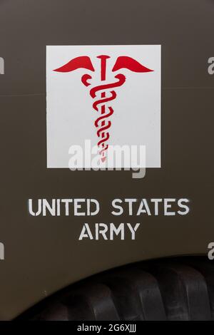 US Army Medical Corps Symbol su un Dodge WC-54 ambulanza Foto Stock