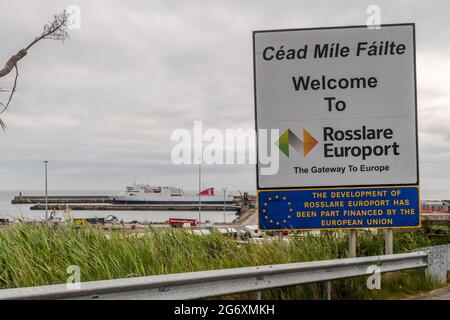 Rosslare, contea di Wexford, Irlanda. 9 luglio 2021. La nave passeggeri 'Kerry' della Stena Line RO-RO si ferma all'Europorto di Rosslare tra i viaggi. L'Irish Revenue ha controllato fisicamente il 4% delle merci che arrivano nei porti di Rosslare e Dublino dalla Brexit a gennaio. Credito: AG News/Alamy Live News Foto Stock