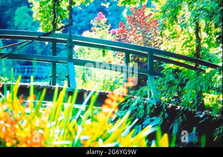 Francia, Giverny, Monet's Garden, ponti sulla piscina di lilly, arty, Foto Stock