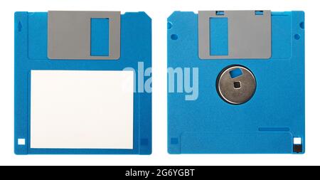 Disco floppy blu anteriore e posteriore con etichetta vuota isolata su sfondo bianco, tracciato di ritaglio Foto Stock