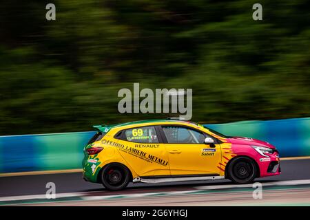69 Stefana Quinto (ITA), TEAM OREGON, RENAULT CLIO CUP EUROPE, in azione durante il 7° round della Clio Cup Europe 2021, dal 9 al 11 luglio 2021 sull'Hungaroring, a Budapest, Ungheria - Foto Joao Filipe/DPPI Foto Stock
