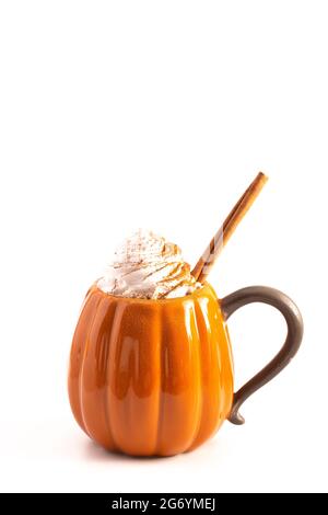 Zucca Spice latte isolato su uno sfondo bianco Foto Stock