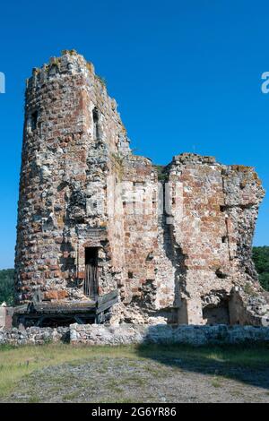 Herisson designato “Petite Cité de Caractère”, vista delle torri della fortezza dei Ducs de Bourbon, Allier, Auvergne-Rodano-Alpi, Francia Foto Stock