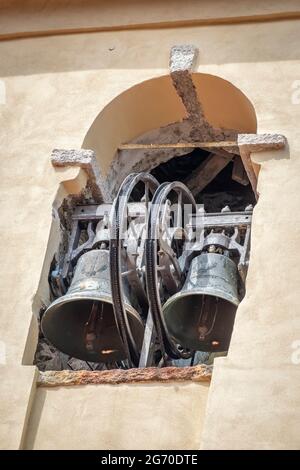Chiesa torre campane vicino Stresa al Lago maggiore in Italia Foto Stock